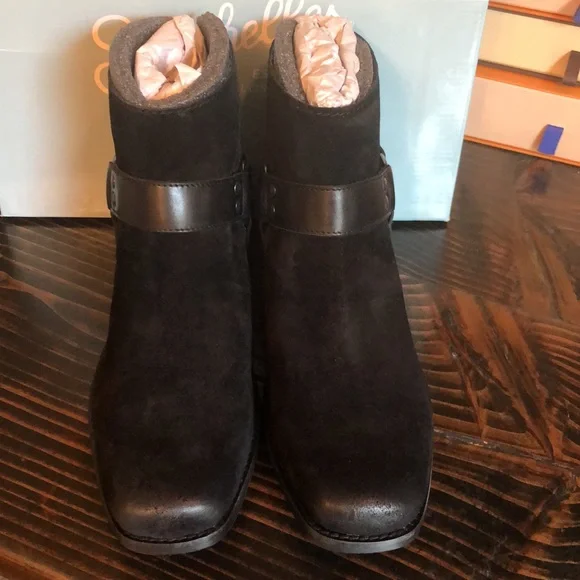 Seychelles charming ankle bootie in black suede - Picture 3 of 13